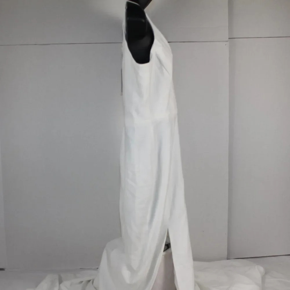 DRESS THE POPULATION - Picture 5 of 12